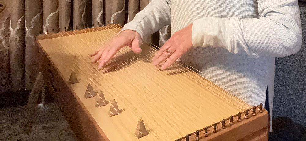 Bilateral Self-Soothing on Monochord