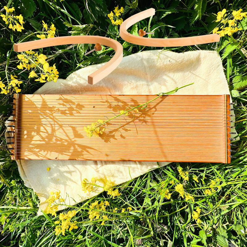 feeltone Monolini Monochord and stand in nature | weplaywelltogether