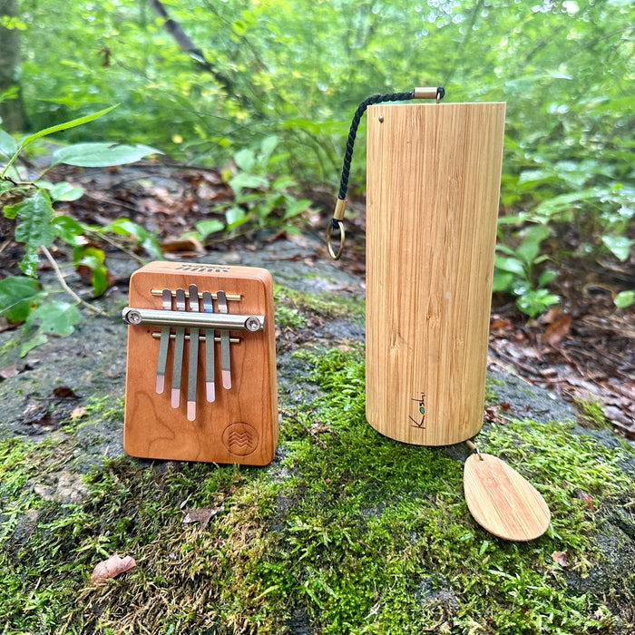 Hokema B5 kalimba in earth and Koshi chime in Terra tunings | Weplaywelltogether