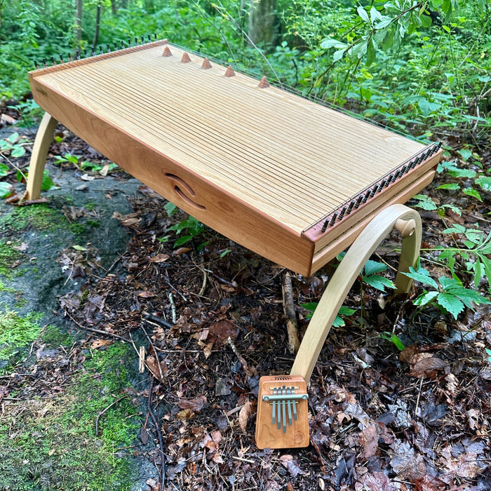 feeltone monochord and Hokema B5 kalimba in nature | weplaywelltogether