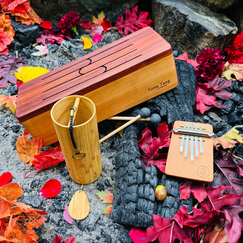Tinka Tong, wooden tongue drum from feeltone, Hokema B5 kalimba and Koshi chime at the fire place  | weplaywelltogether