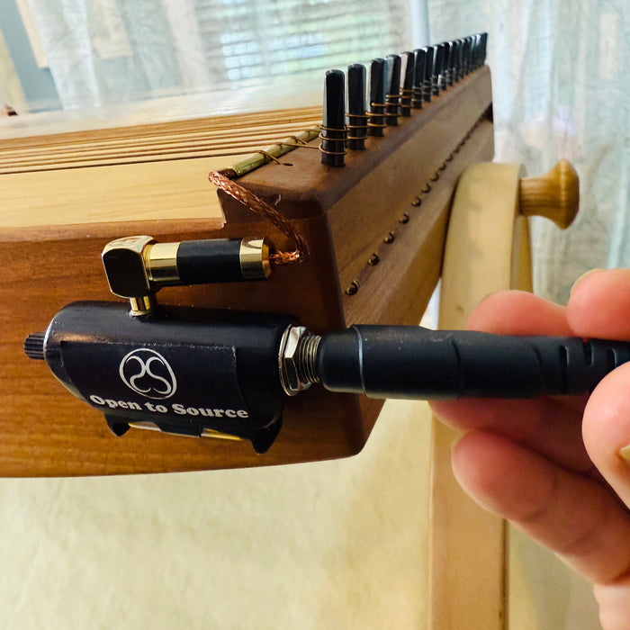 feeltone monochord with pick up | weplaywelltogether